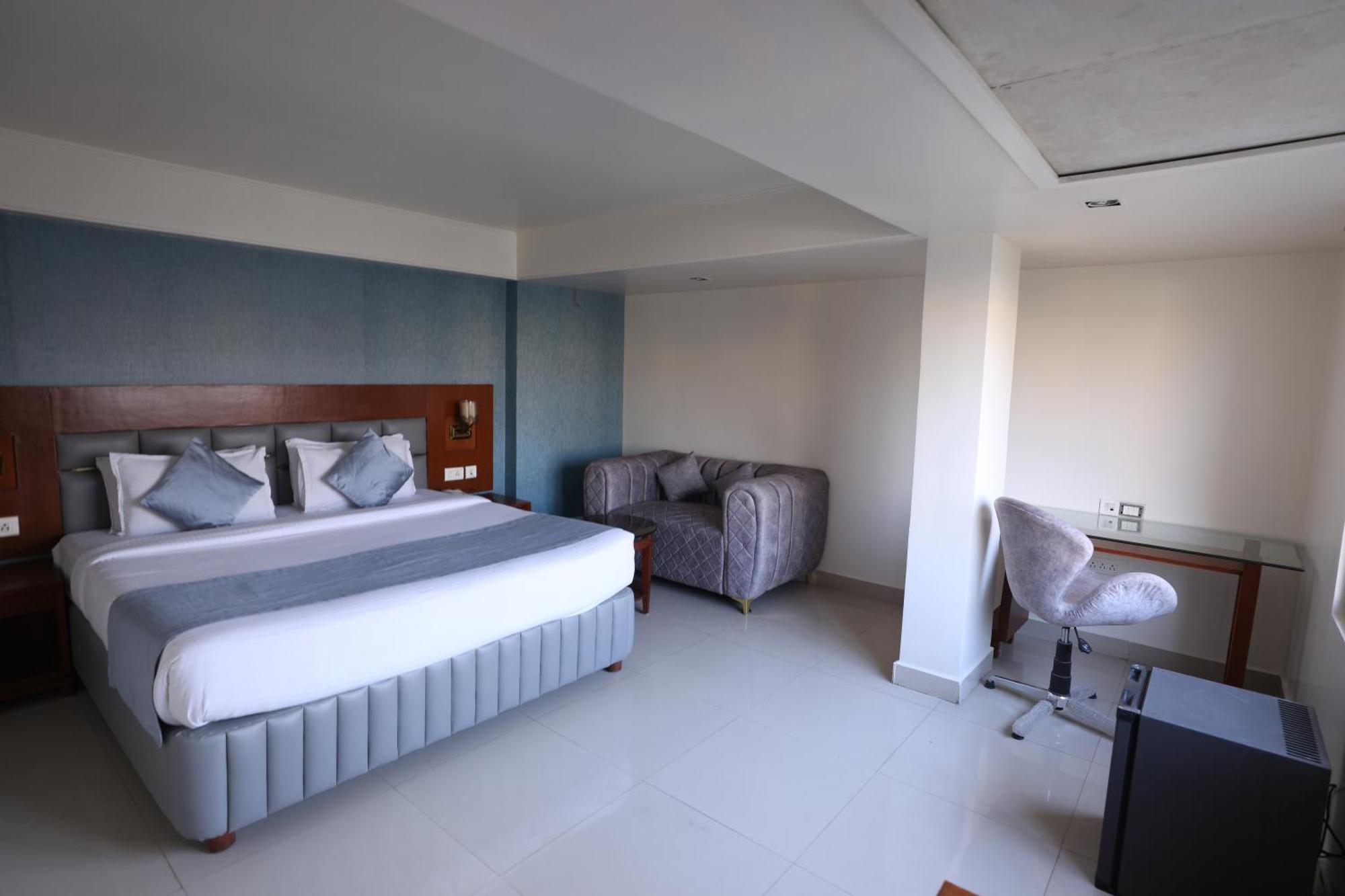 Eastin Hotels Haiderabad Buitenkant foto